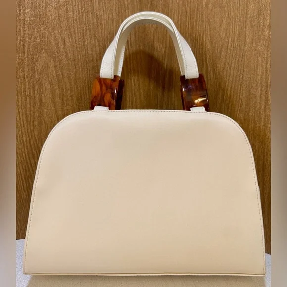 Yves Saint Laurent Cream Handbag - Picture 3 of 15